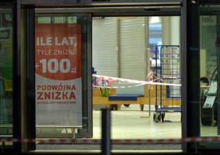 Atak nożownika w Stalowej Woli. Jedna osoba nie żyje, sześć jest rannych