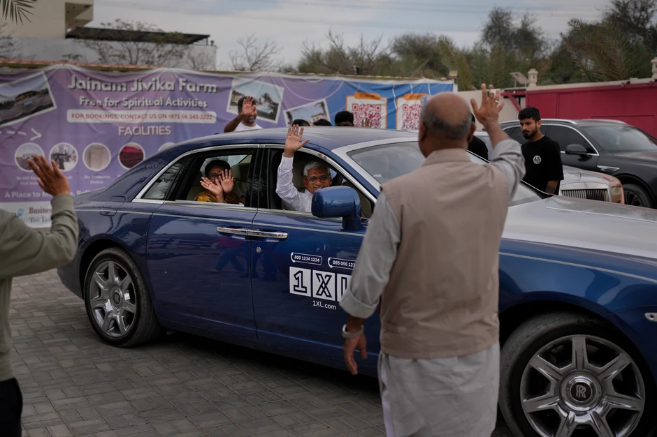 Turisti zahvaćeni sukobom na Bliskom istoku u taksiju u Adžamnu kod Dubaja, UAE, 7. marta