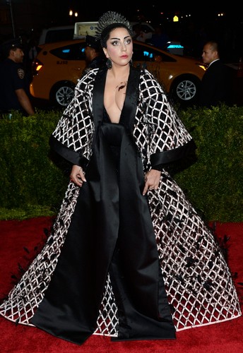 Lady Gaga na Met Ball 2015