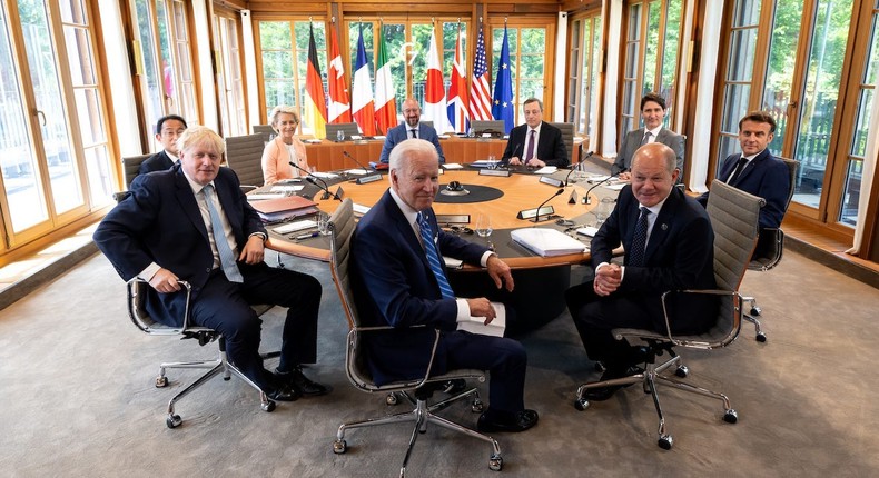 oris Johnson, Prime Minister of the United Kingdom, (front l-r) Joe Biden, President of the United States, and German Chancellor Olaf Scholz (SPD) , behind (l-r) Fumio Kishida, Prime Minister of Japan, Ursula von der Leyen, President of the European Commission (EU), Charles Michel, President of the European Council, Mario Draghi, Prime Minister of Italy, Justin Trudeau, Prime Minister of Canada, Emmanuel Macron, President of France, sit at the first working session on the global economic situation during the G7 Summit at Schloss Elmau in Bavaria, Germany, on June 26, 2022.