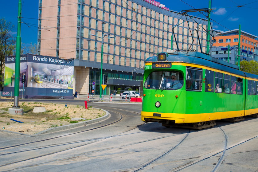 Tydzień tramwajowych utrudnień przez prace na Kaponierze