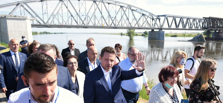 Trzaskowski ostrzega przed zemstą PiS na samorządowcach. "Zaczęły się ataki"