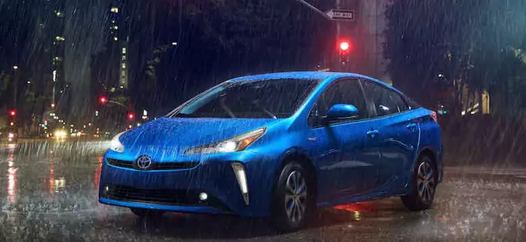 Toyota Prius - teraz także 4x4