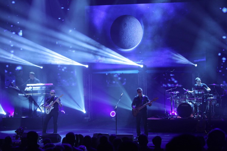 Kombii 'Electro Acoustic Live'