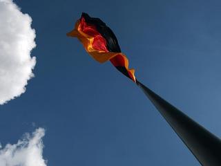 flaga niemiec niebo