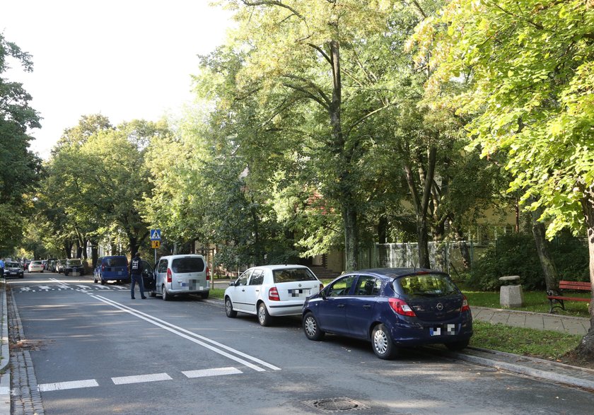 Przez urzędników nie mamy gdzie parkować