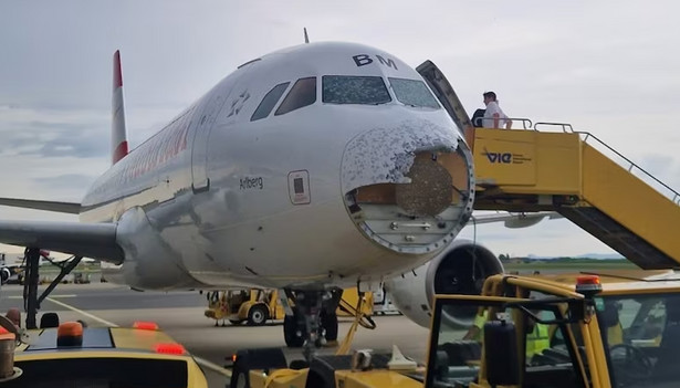 Uszkodzony Airbus A320