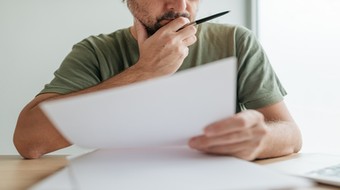 Sprzedałeś mieszkanie? Fiskus rozsyła tysiące wezwań do zapłaty zaległego podatku. Kwoty zwalają z nóg