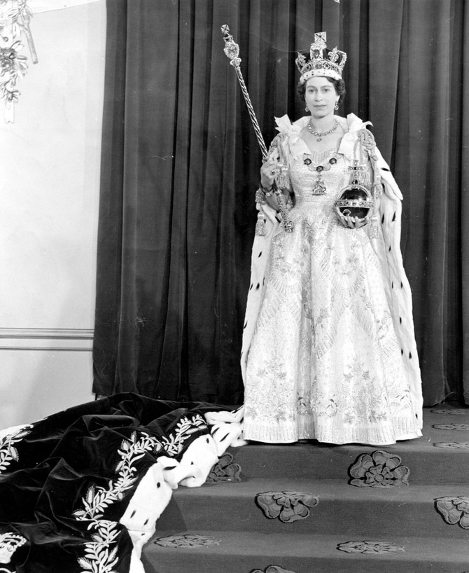 Krunisanje kraljice Elizabete II u Vestminsterskoj opatiji