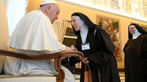 Papież do karmelitanek bosych: przy zmianach miejcie nadzieję w Ewangelii - Vatican News