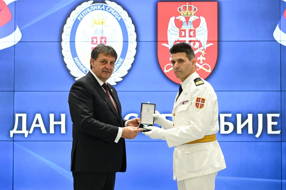 Bratislav Gašić odlikovanja