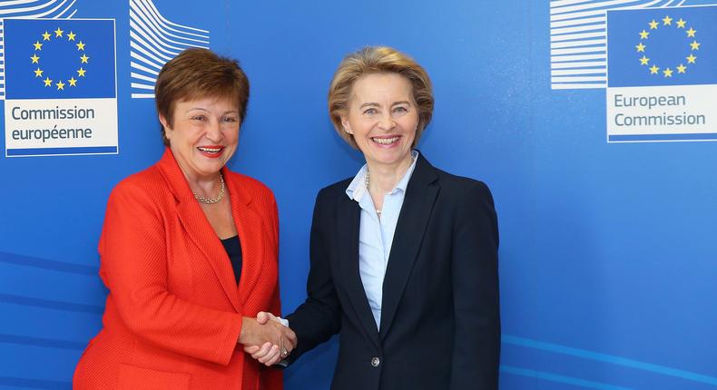 Managing director of the International Monetary Fund (IMF), Kristalina Georgieva (L) and European Commission President Ursula Von der Leyen (R)