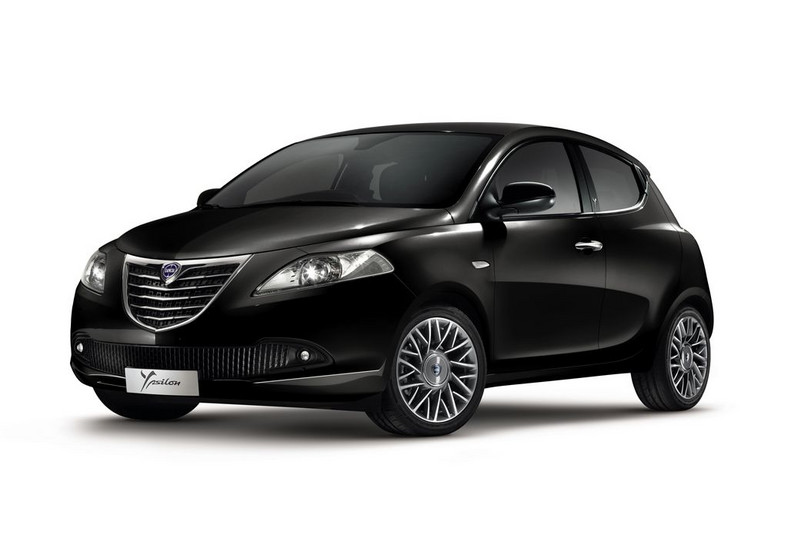 Lancia Ypsilon Black&amp;Red: gra w kolory