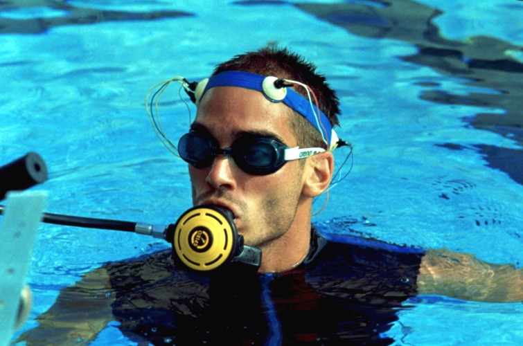 Jean-Marc Barr w filmie 'Wielki błękit'