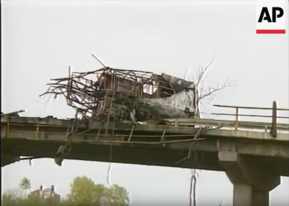 Pola autobusa je palo u vodu