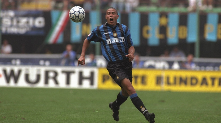 A brazil Ronaldo 1997-ben igazolt a spanyol Barcelonától az olasz Internazionaléba / Fotó: Getty Images