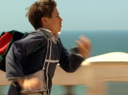 Ten anioł sieje złość i przerażenie