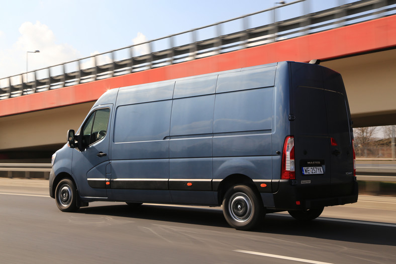 Renault Master 2019 zabudowa kurierska