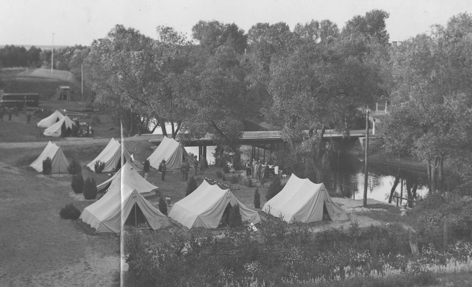 1931 - Zegrze - Obóz Pocztowego Przysposobienia Wojskowego dla pracowników warszawskiego Urzędu Pocztowo-Telegraficznego w Zegrzu