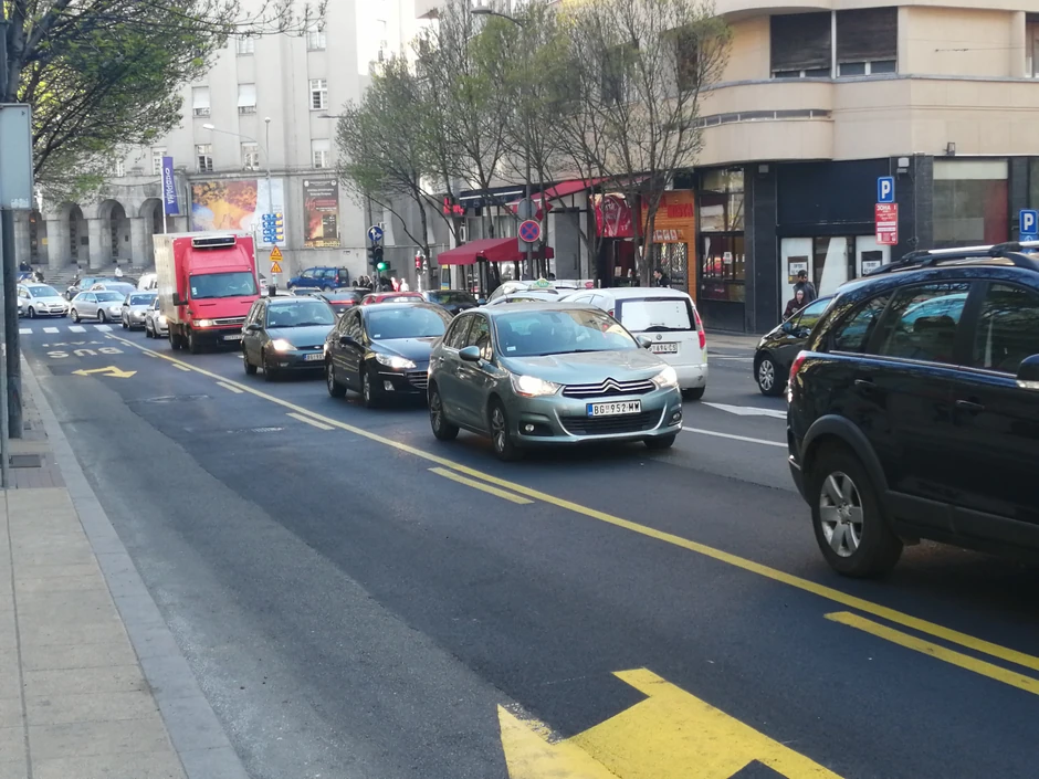 Braće Jugovića ka Bulevaru despota Stefana