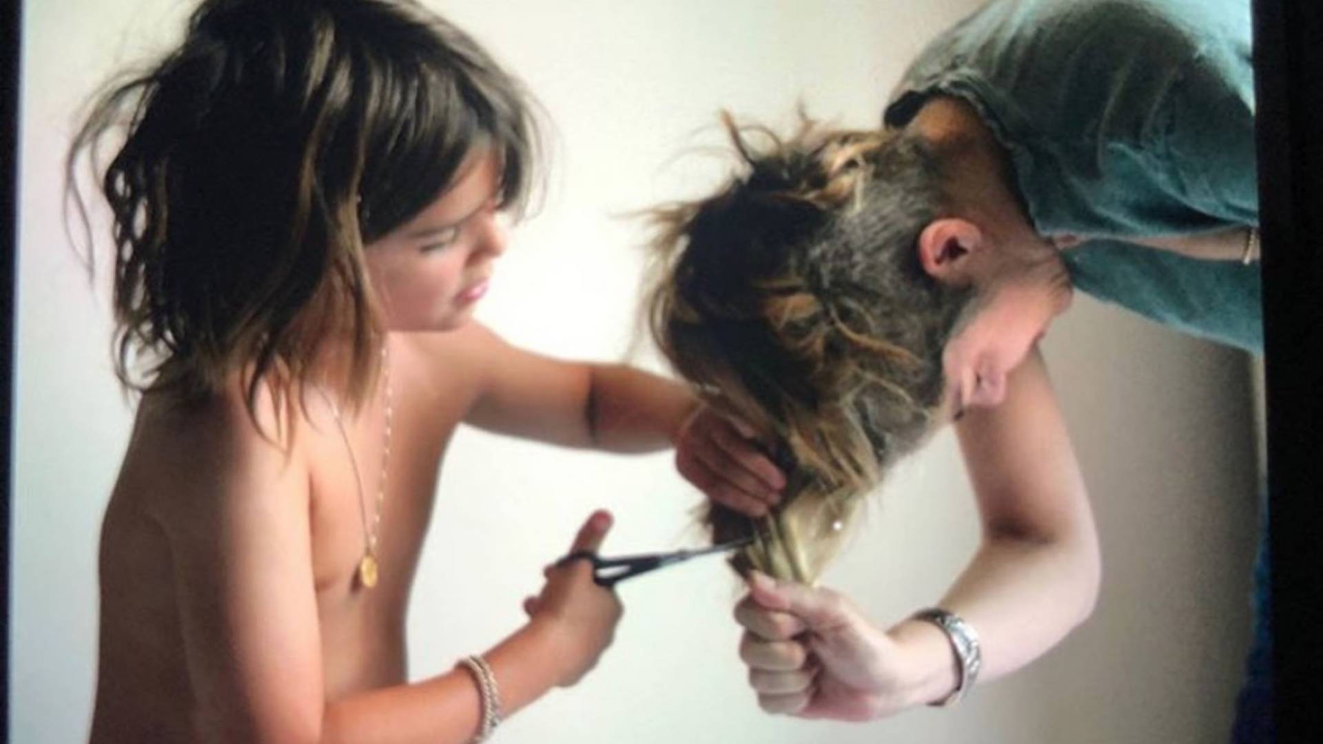 Reči holivudske glumice kojoj sin krati kosu su najveći simbol neodustajanja