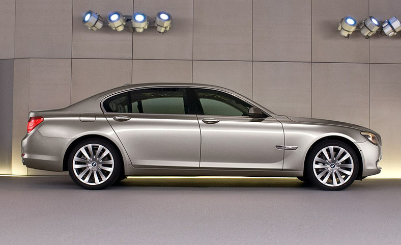 BMW serii 7: pierwsze zdjęcia piątej generacji