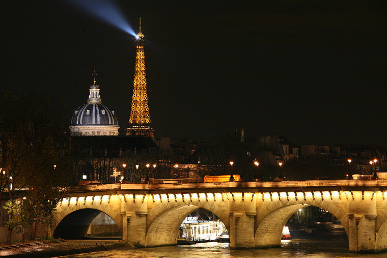 Paryż, Wieża Eiffla i Nowy Most (pont Neuf)
