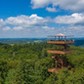 Wieża widokowa Wieżyca, z której można podziwiać panoramę Kaszubskiego Parku Krajobrazowego