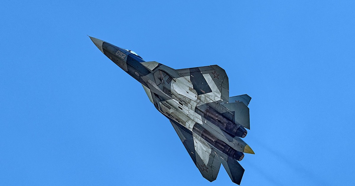 Rosyjski Su-57 atakuje nowym uzbrojeniem! Ukraińcy alarmują: „Nie wiemy co to”
