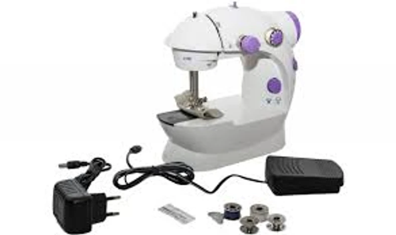 Mini mašina za šivenje