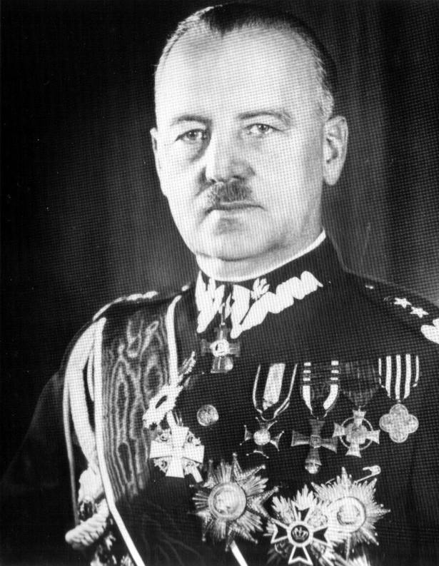 Władysław Sikorski (By UnknownUnknown author (CBN Polona) [Public domain or Public 224.	domain], via Wikimedia Commons)