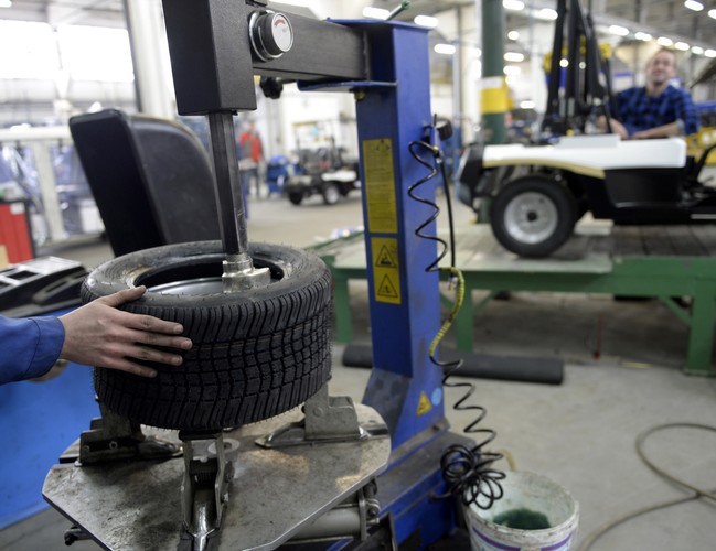 Szacowana wartość inwestycji to 6,5 mln zł. Ponadto, Melex wyłoży dodatkowo ponad milion złotych na nowoczesne maszyny do produkcji pojazdów elektrycznych. <br><br>  (dd/ukit) PAP/Darek Delmanowicz