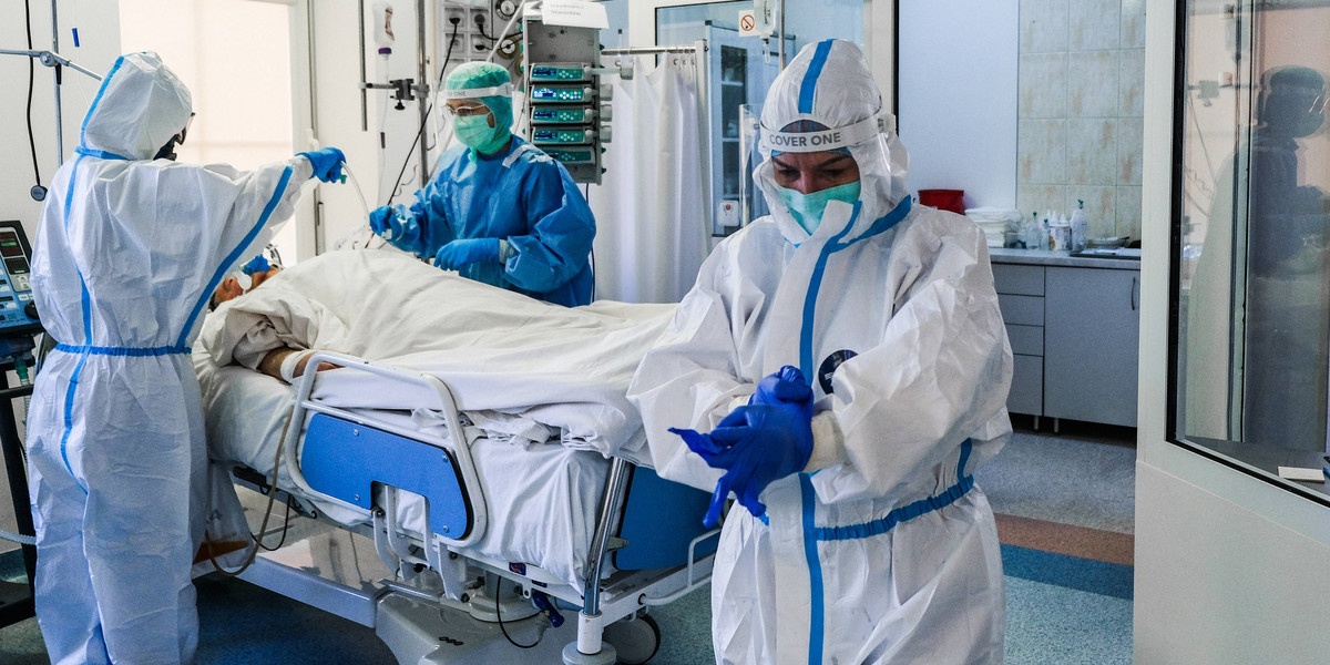 Poland's Intensive Care Units continue to struggle with COVID-19 infection rates