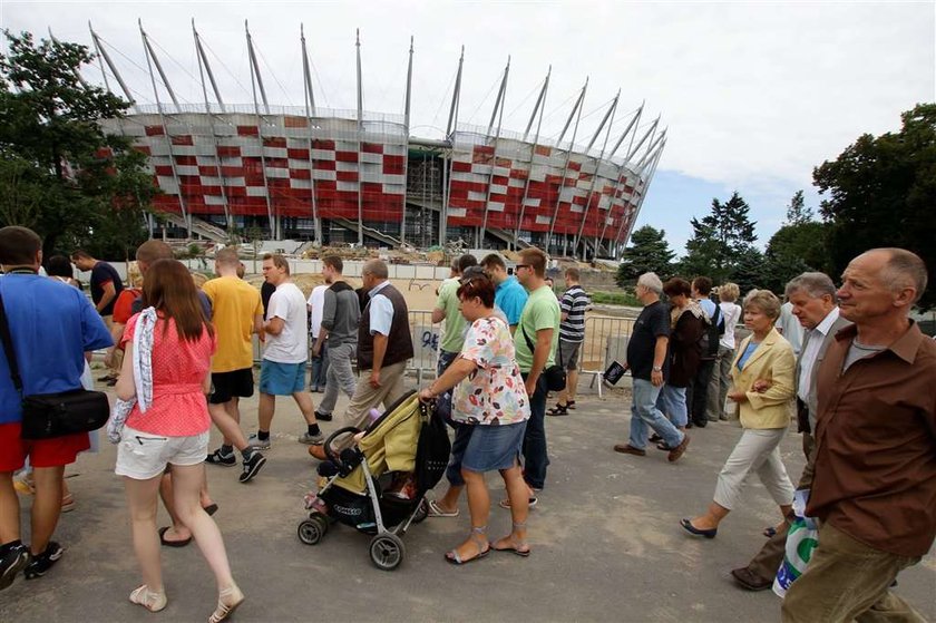 Poseł PO lansował się na Stadionie Narodowym