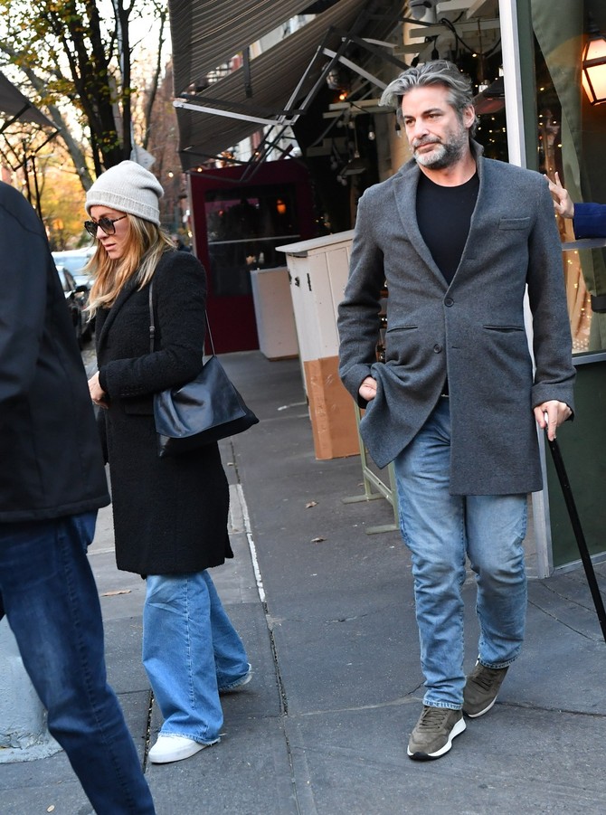 Dženifer Aniston i Džim Kertis