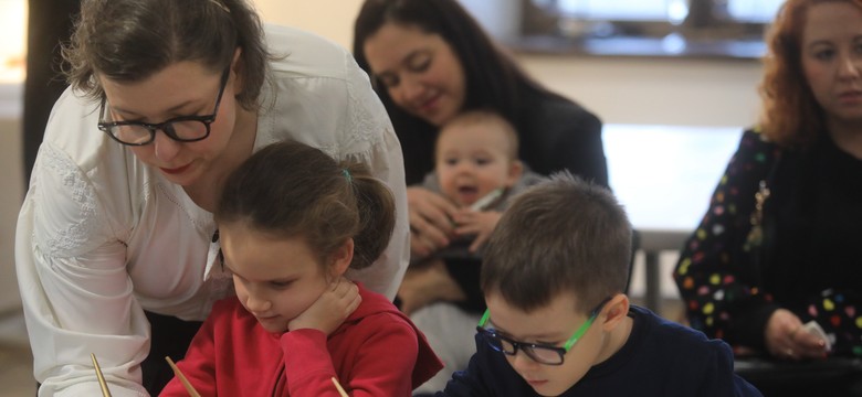 Od stycznia spory zastrzyk gotówki dla doświadczonych nauczycieli. Należy się każdemu bez złożenia wniosku