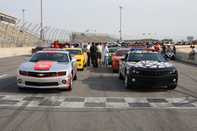 Rekordowy zlot Chevrolet Camaro5Fest - przyjechało ponad 500 samochodów (zdjęcia)