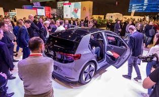 Samochody elektryczne rozkręcą każdy biznes? "Zainteresowanie jest ogromne"