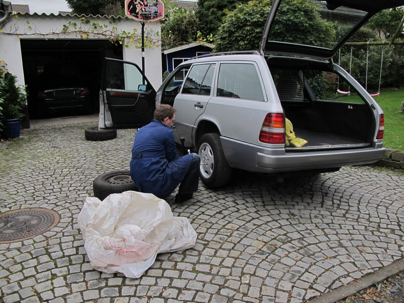 Czy warto jechać po auto do Niemiec? Może w Polsce jest taniej