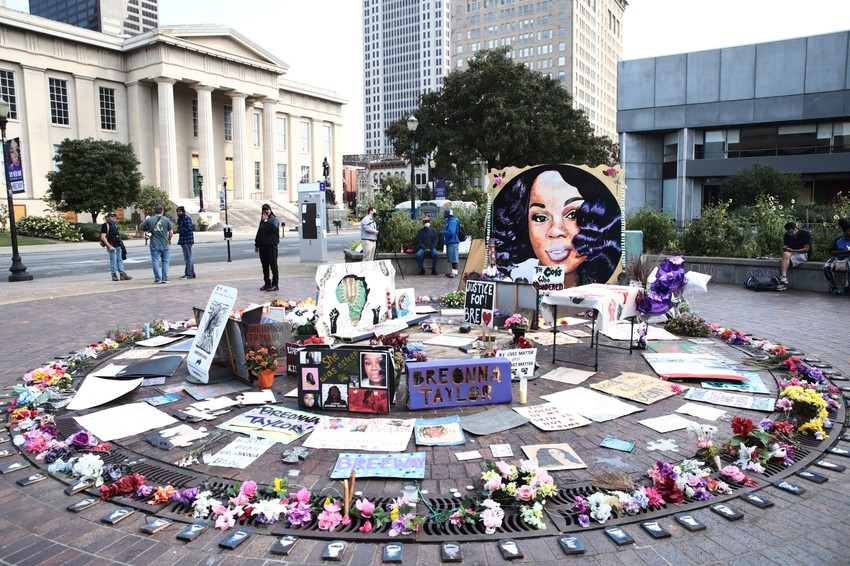 Memorijal Brioni Tejlor u parku Džeferson skver u Luisvilu