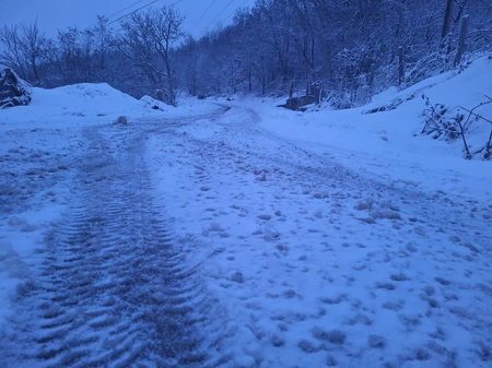 ifak9kqTURBXy83ZTdlYzk2MTFmNjM3MzdhNGJkOWUwOWE0YmM5OTUwYS5qcGVnkZMCzQHCAN4AAqEwBaExAg (MAPA) TAČNA SATNICA KADA ZAHLAĐENJE STIŽE U SRBIJU Oblaci koji donose kišu i sneg dolaze iz 3 ZEMLJE, a evo u koliko sati temperatura PADA