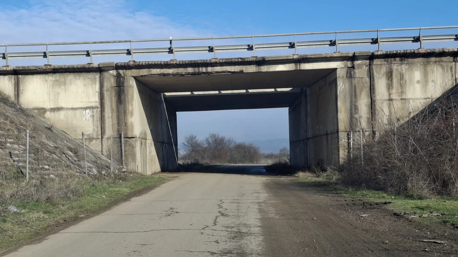 Podvožnjak prema Batušincu, gde je po rečima meštana poslednji put viđena nestala Milica