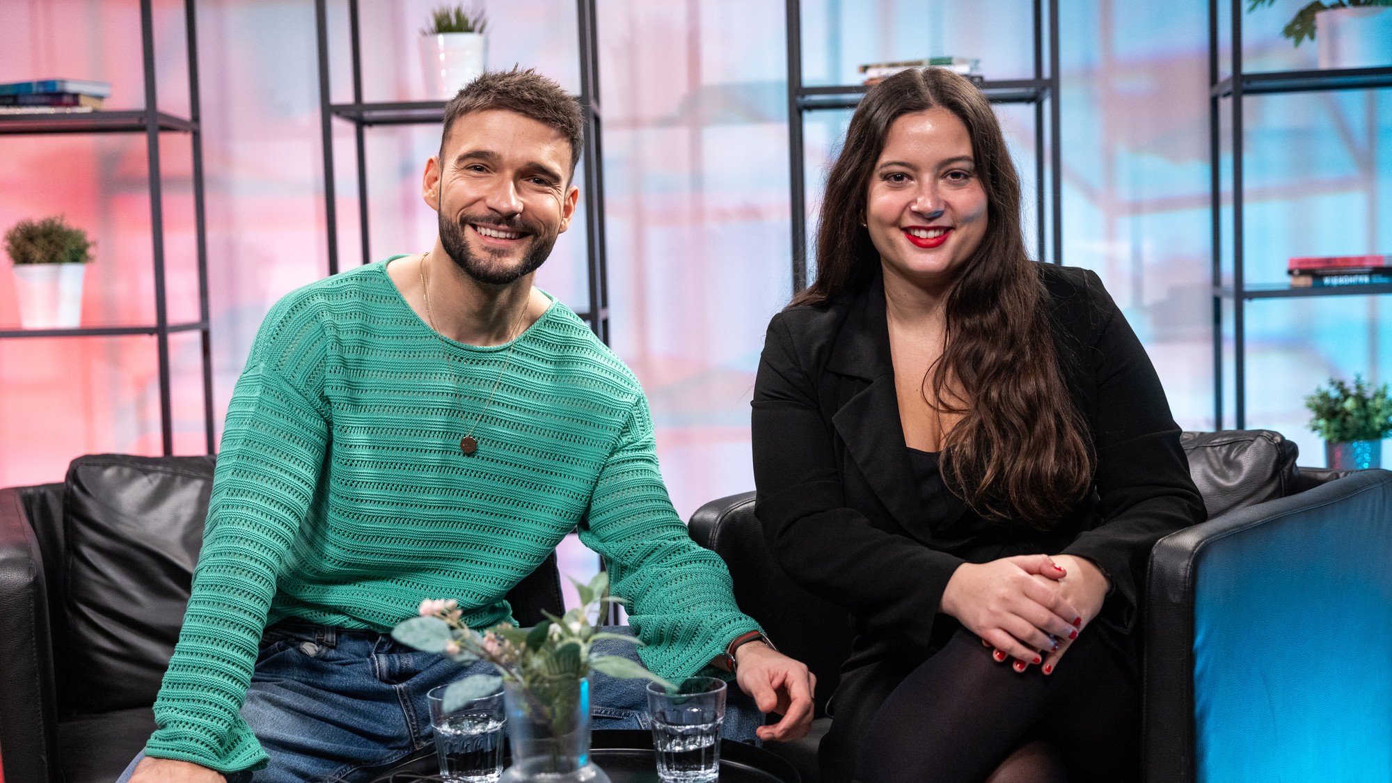 Moderátor Vratko Sirági a Teri Čikoš.