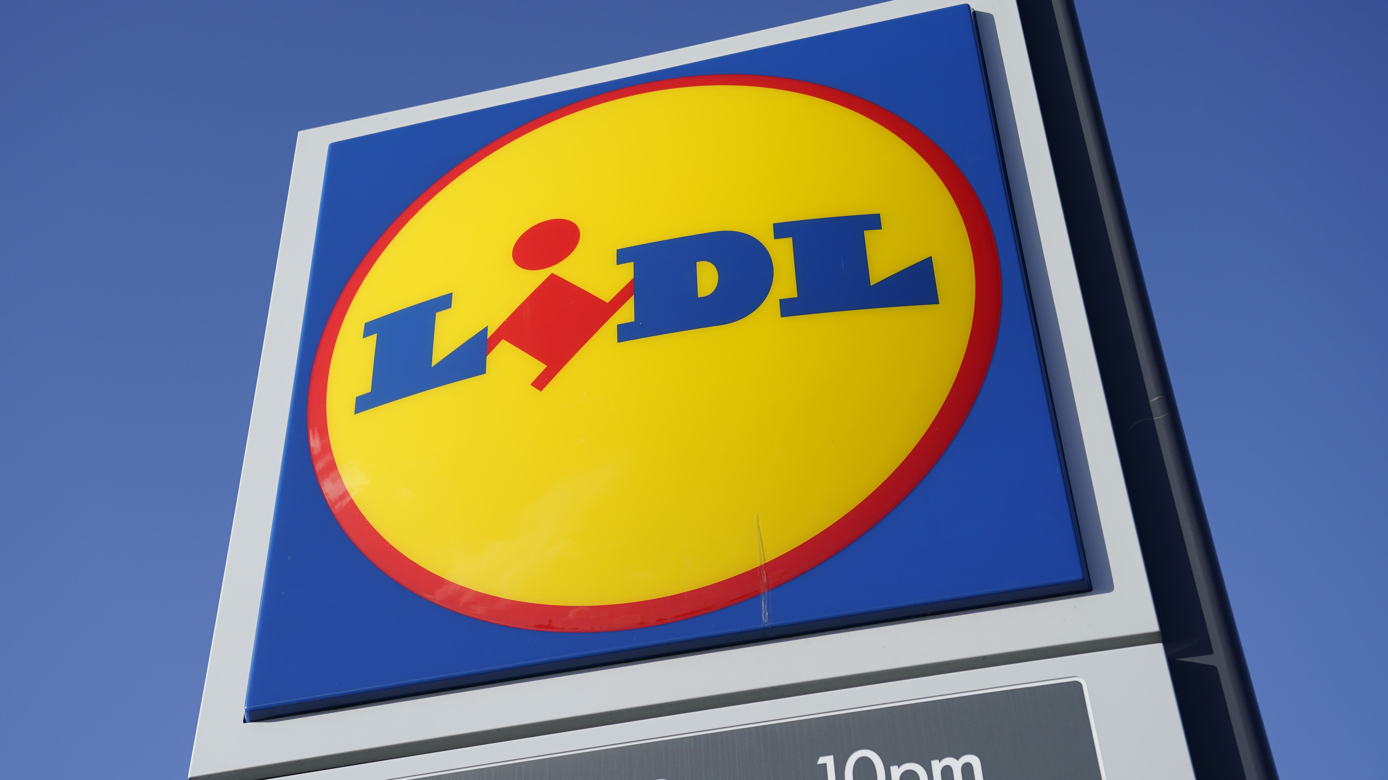 Lidl claims UK's highest supermarket pay: £13.45/hour from March 1