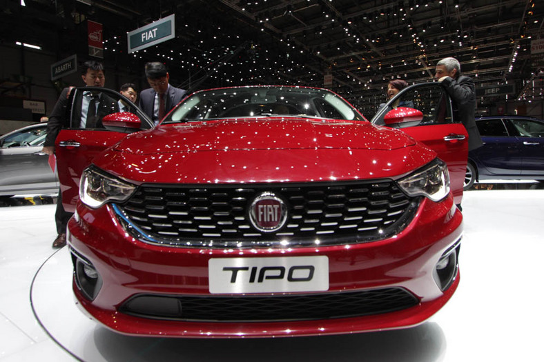 Fiat Tipo hatchback (Genewa 2016)