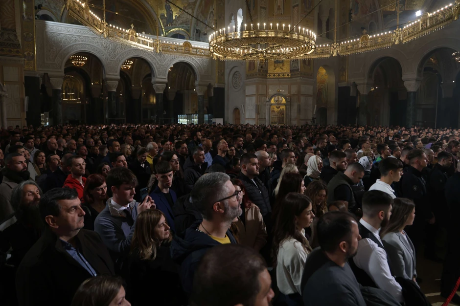 ponoćnu liturgija u Hramu