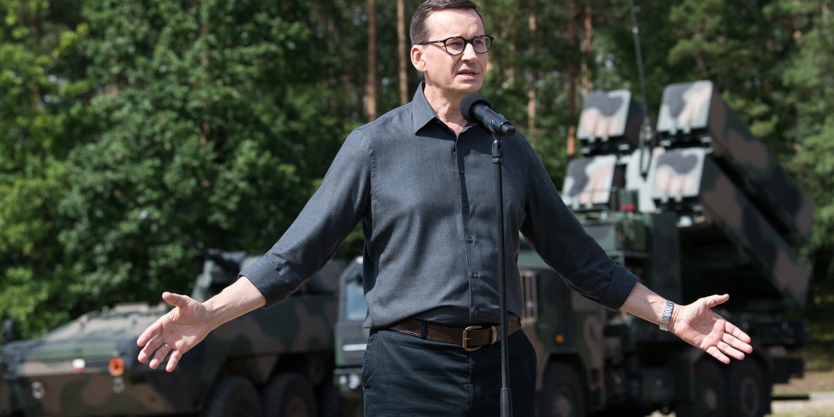 Premier Mateusz Morawiecki stwierdził w środę wieczorem, że Polska już nie przekazuje broni Ukrainie.