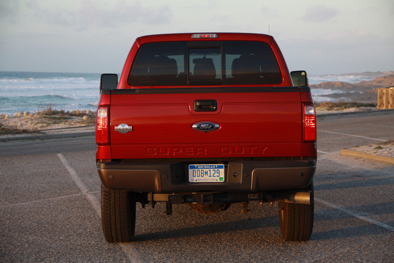 Ford F-350 Super Duty King Ranch