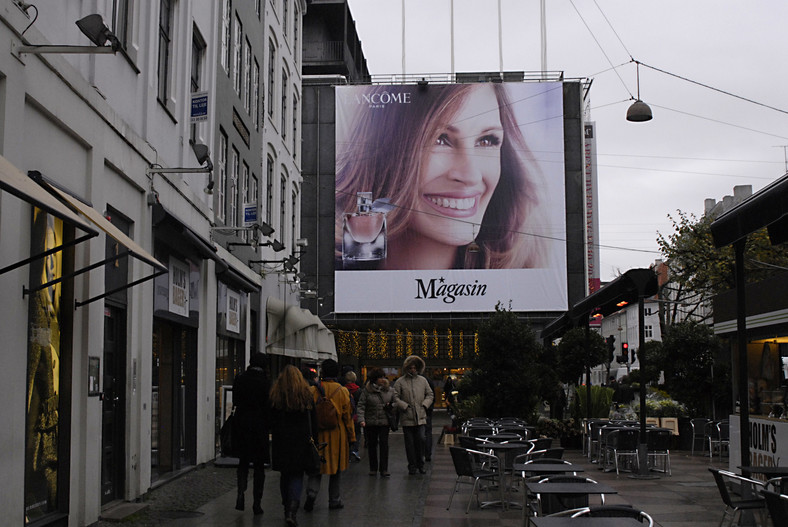 Bilbord "Lancome" z twarzą Julii Roberts