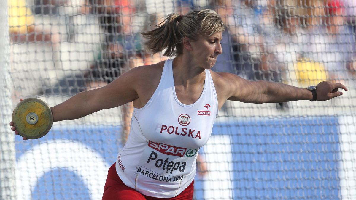 Wioletta Potępa do finału rzutu dyskiem na mistrzostwach Europy w lekkiej atletyce, odbywających się w Barcelonie, awansowała z trzecim wynikiem. W nim zajęła jednak ostatnie miejsce ze słabym wynikiem 55,48 m.